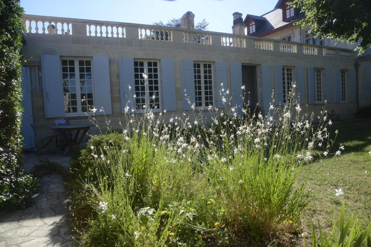 Chateau Rosemont: Family Estate with Pool & Tennis in Médoc Labarde Exterior photo