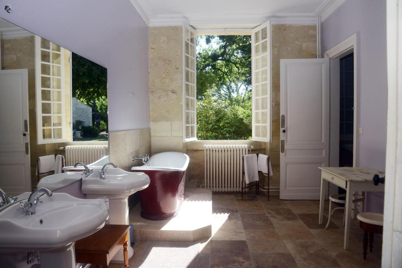 Chateau Rosemont: Family Estate with Pool & Tennis in Médoc Labarde Exterior photo
