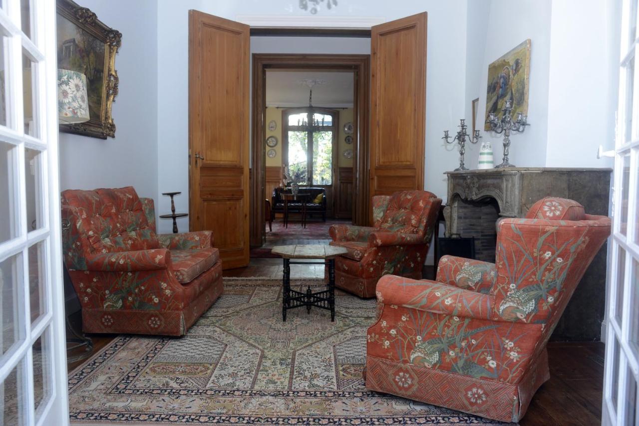 Chateau Rosemont: Family Estate with Pool & Tennis in Médoc Labarde Exterior photo